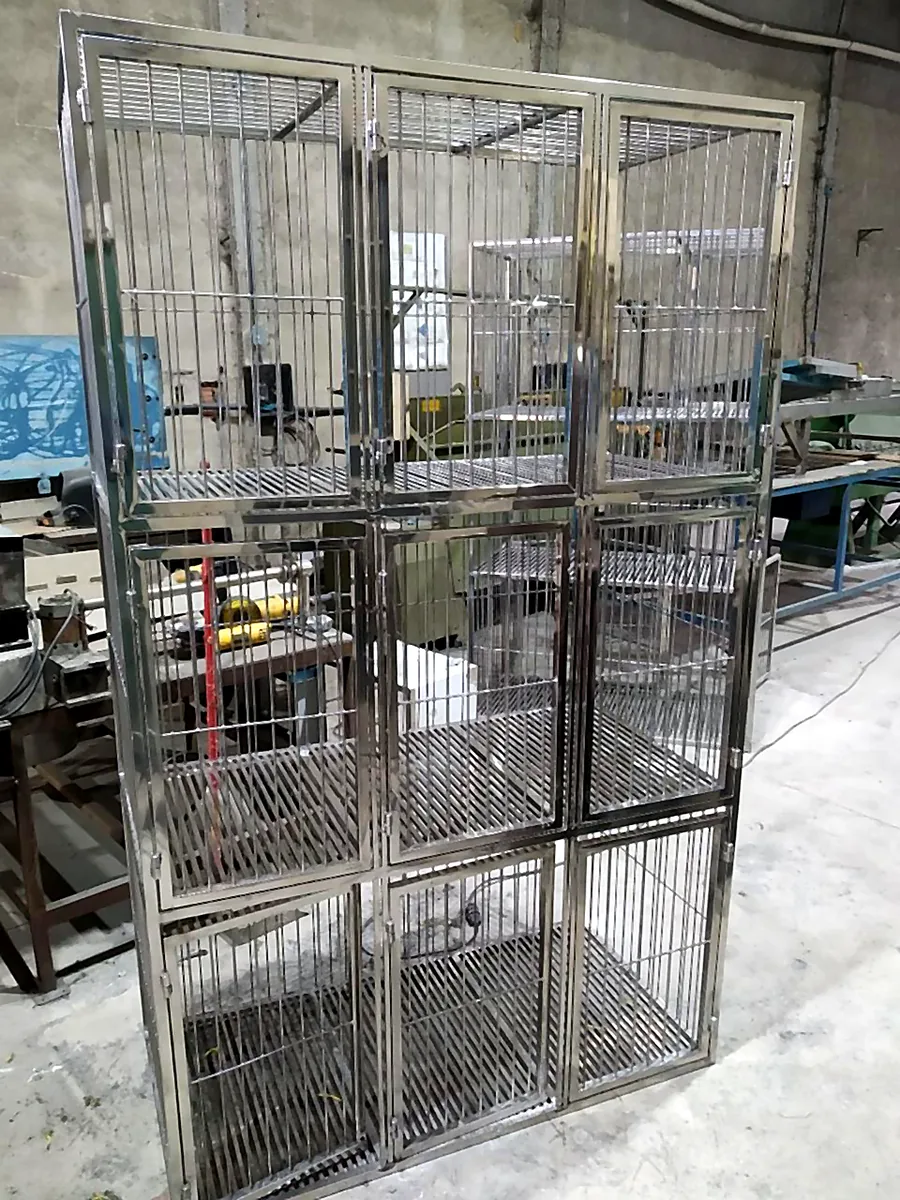 Estrutura gradeada em aço inox fabricada sob medida